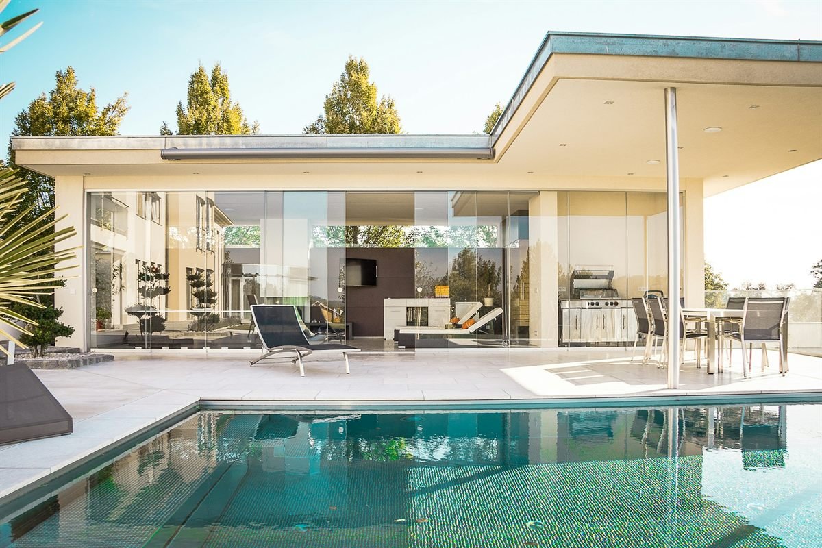 Pool with clear, clean water
